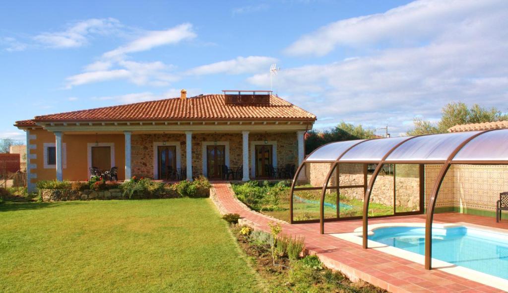 Apartamentos El Jardin Del Poeta Guijo de Granadilla Екстер'єр фото