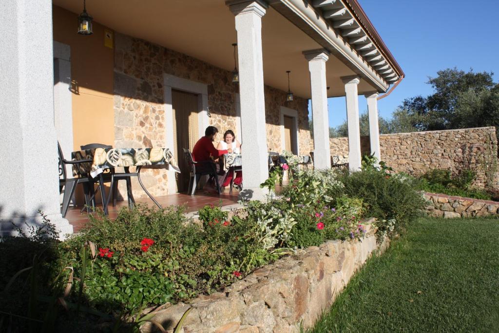 Apartamentos El Jardin Del Poeta Guijo de Granadilla Номер фото